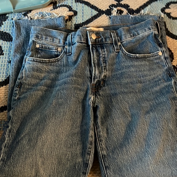Madewell The Mid-Rise Perfect Vintage Jean in Enmore Wash - Picture 6 of 10